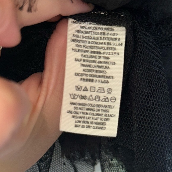 FREE PEOPLE lace blouse with open back - Picture 7 of 7